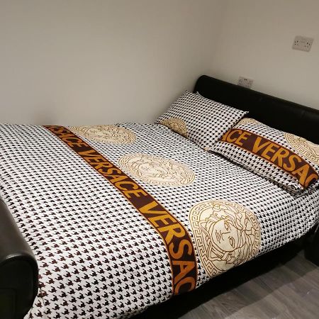 Studio Self Contained Double Bedroom London Exterior photo